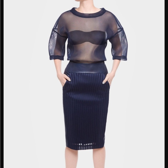 Neo-mesh T-shirt navy. Size XS. Runs large Daniel Silverstain - Picture 5 of 5